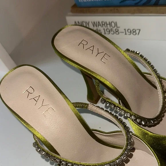 RAYE Green Stiletto Heels with Pointed Toe - Picture 2 of 5